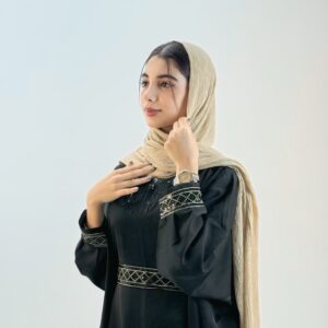 عبایی نوار طلایی